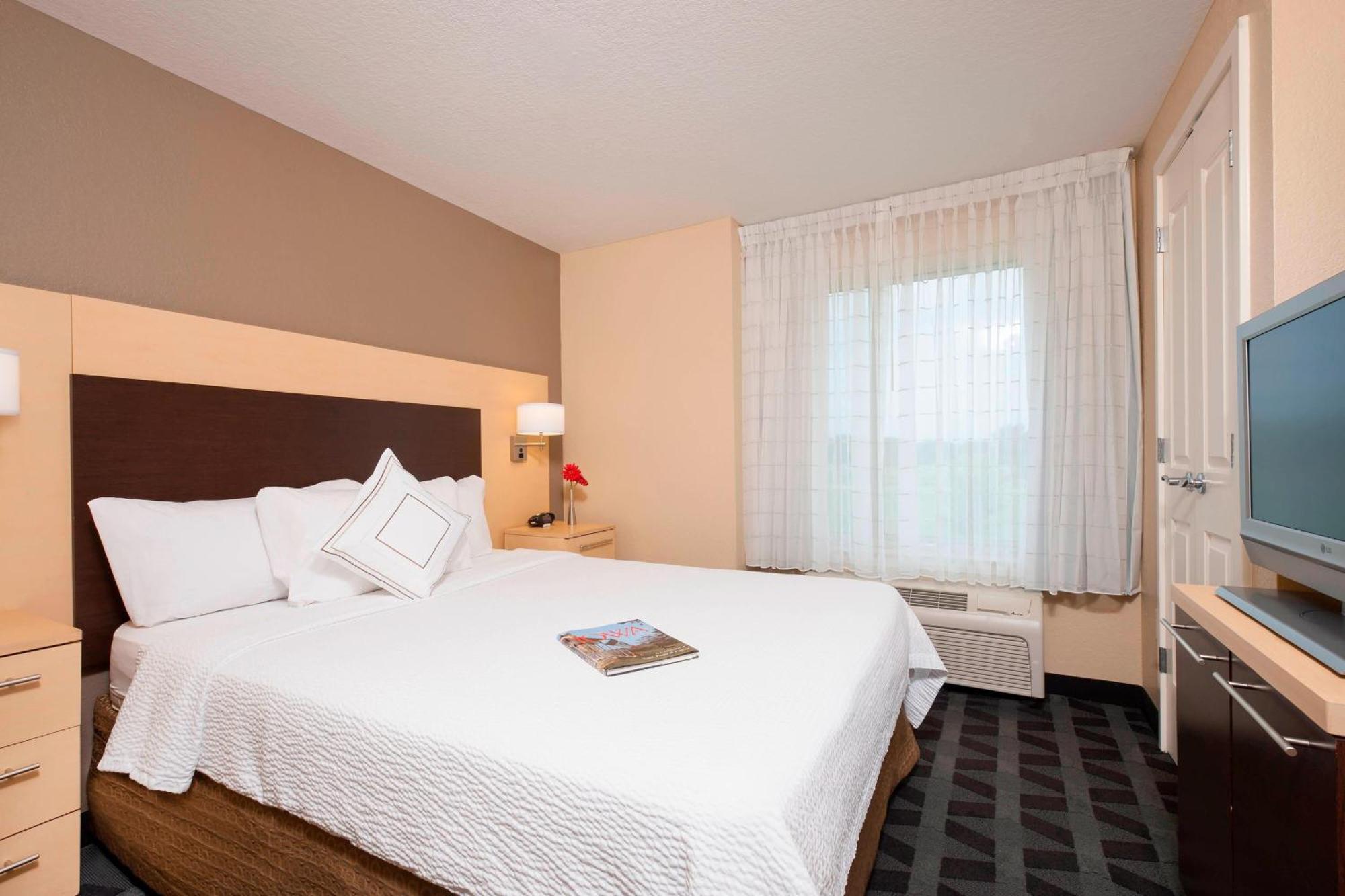 Towneplace Suites Des Moines Urbandale Джонстон Экстерьер фото