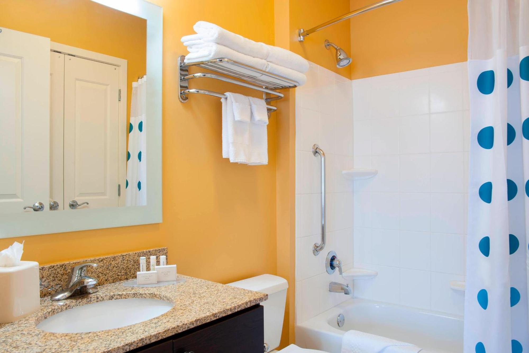 Towneplace Suites Des Moines Urbandale Джонстон Экстерьер фото